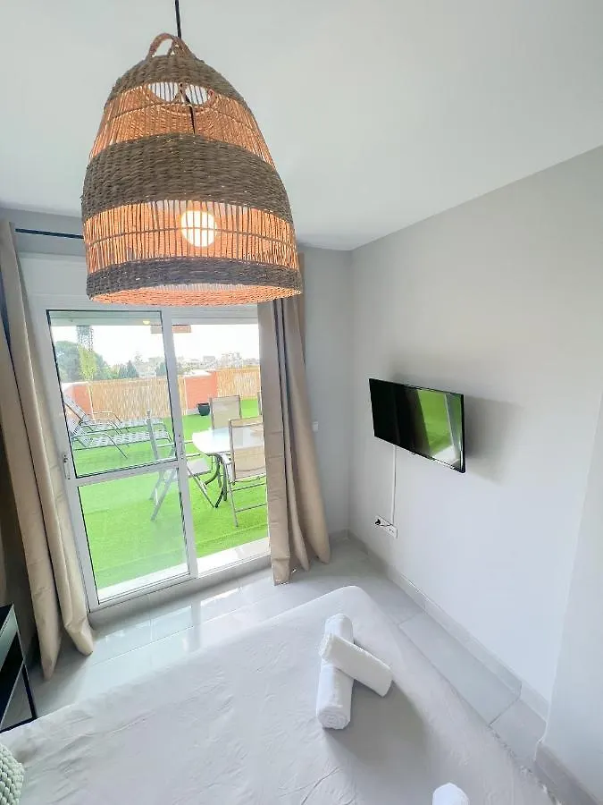 Cozy Apartment With Large Terrace Torremolinos 0*,  España