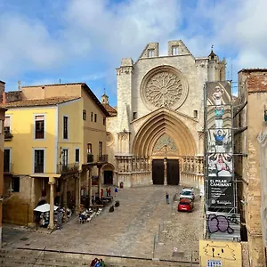 Acogedor Enfrente De La Catedral , Tarragona España